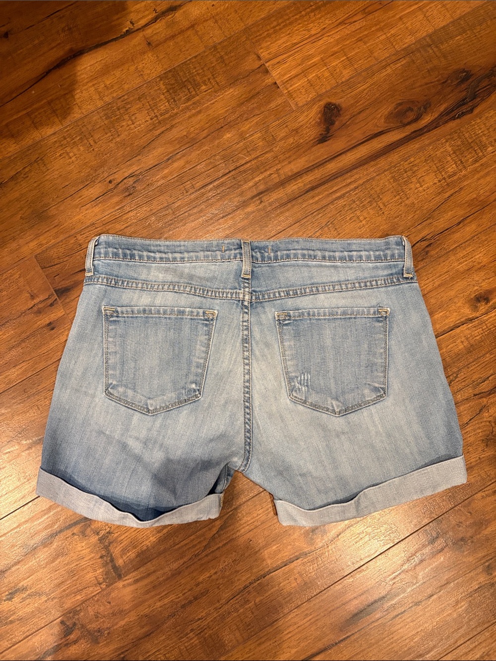 Flying Monkey Slouchy Low Rise Jean Shorts - Picture 5 of 9